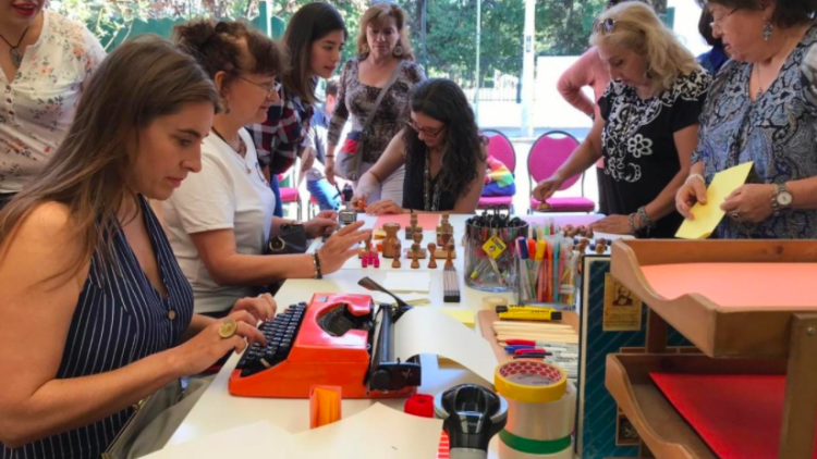 8-M: fanzine revela experiencias y expectativas de la mujer en Chile