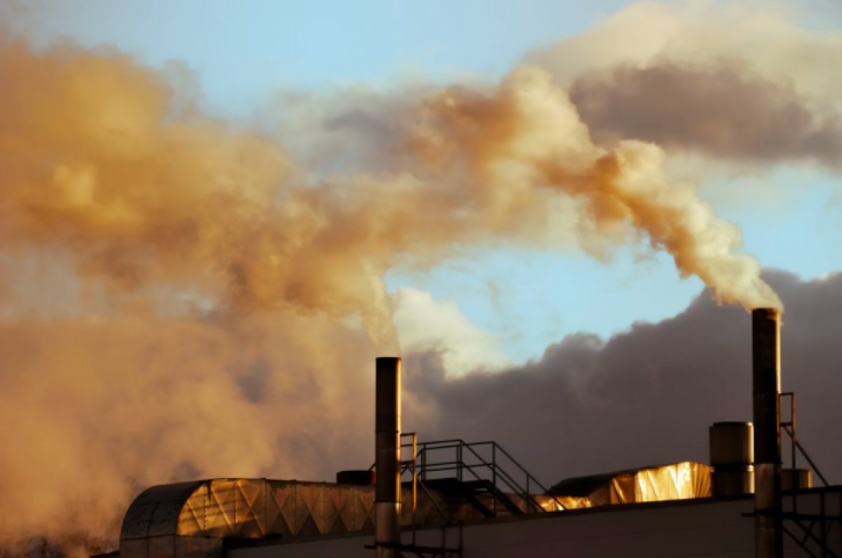 Horizonte Ciudadano-PUCV: 12 millones de personas en Chile respiran aire saturado